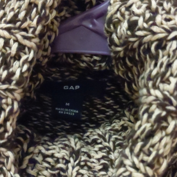 Women's GAP sweater - Picture 2 of 2